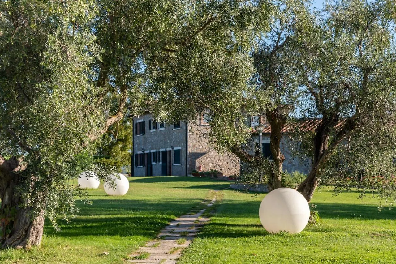 Farm stay Relais Le Ginestre Villa Saturnia Italy