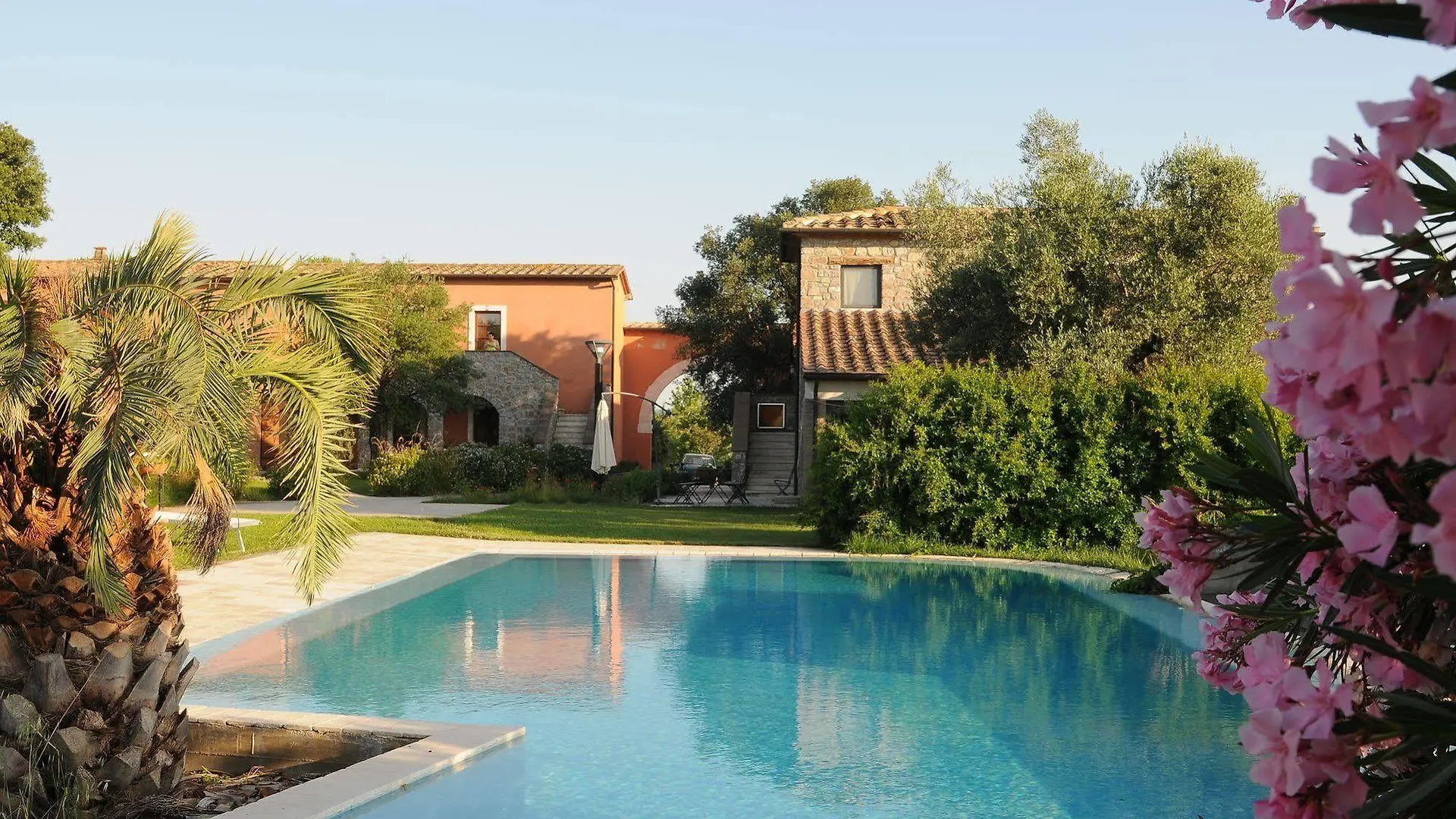 Relais Le Ginestre Villa Saturnia Farm stay